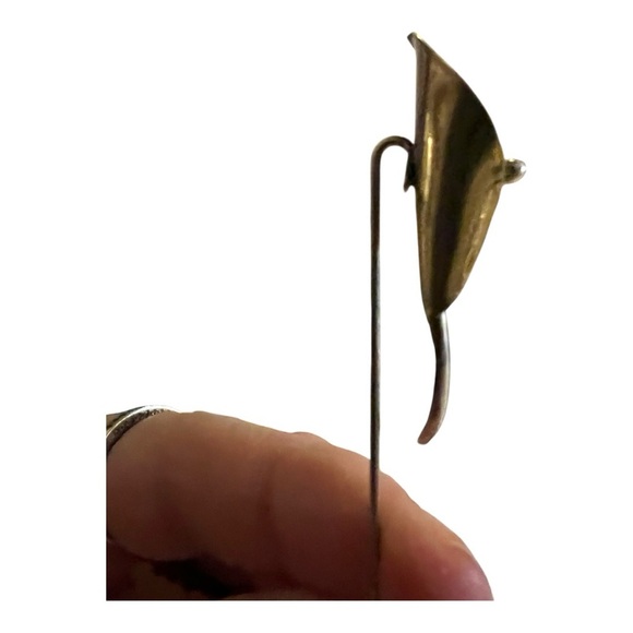 Stuart Nye Beautiful Hand Wrought Vintage Calla Lily Brooch Lapel Pin - Picture 2 of 5